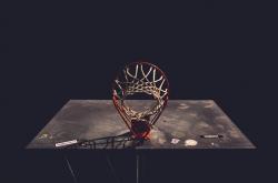 浓眉哥新星反败为胜表现突出，德国队前途光明！观众掌声雷动