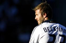 全运会半决赛对决在即！热刺演练定位球，上海申花密集防守应对(全红婵比赛回放完整视频)