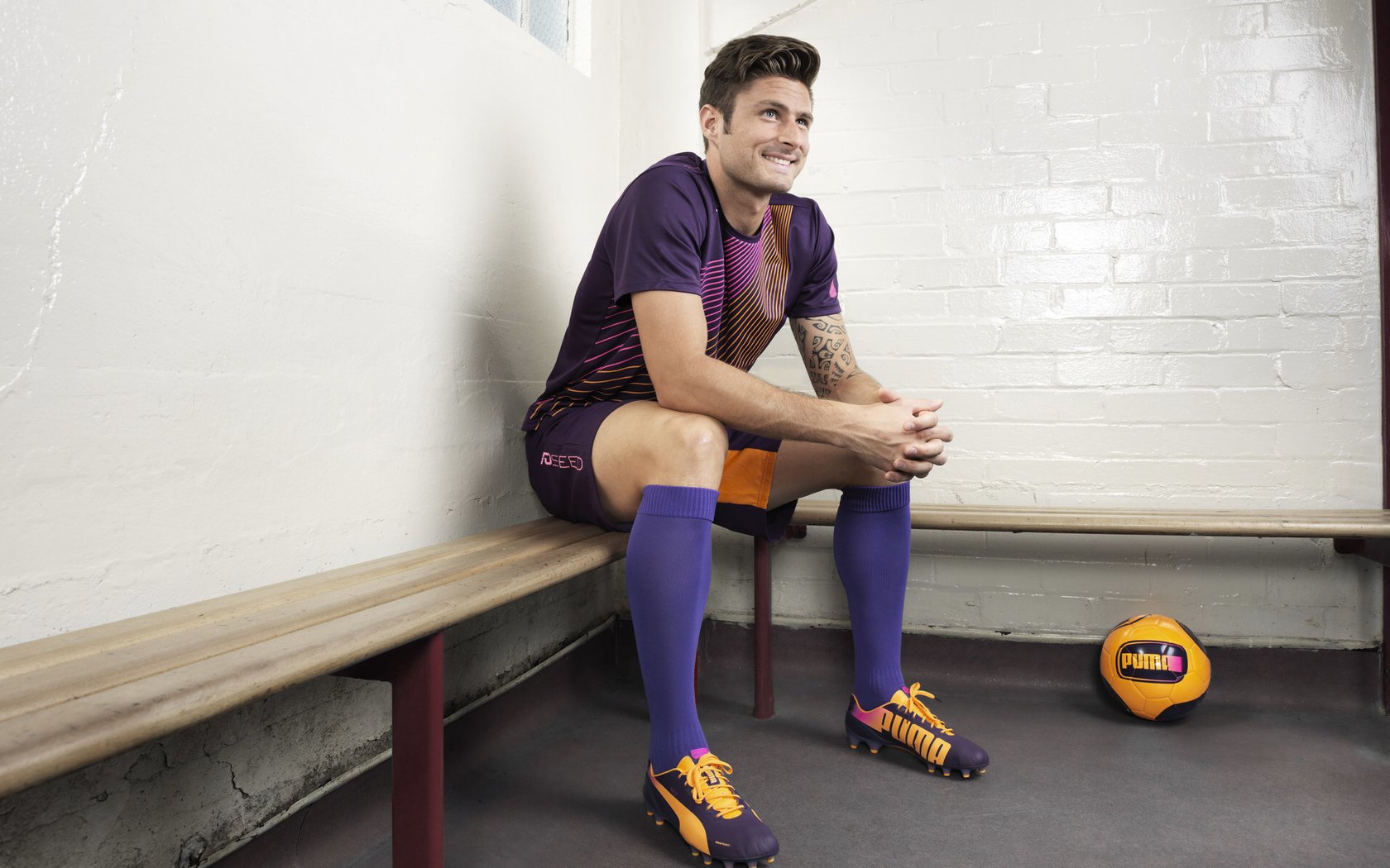 内马尔连续十二场比赛得分超过刷新纪录,IG不断突破!引发球迷热议