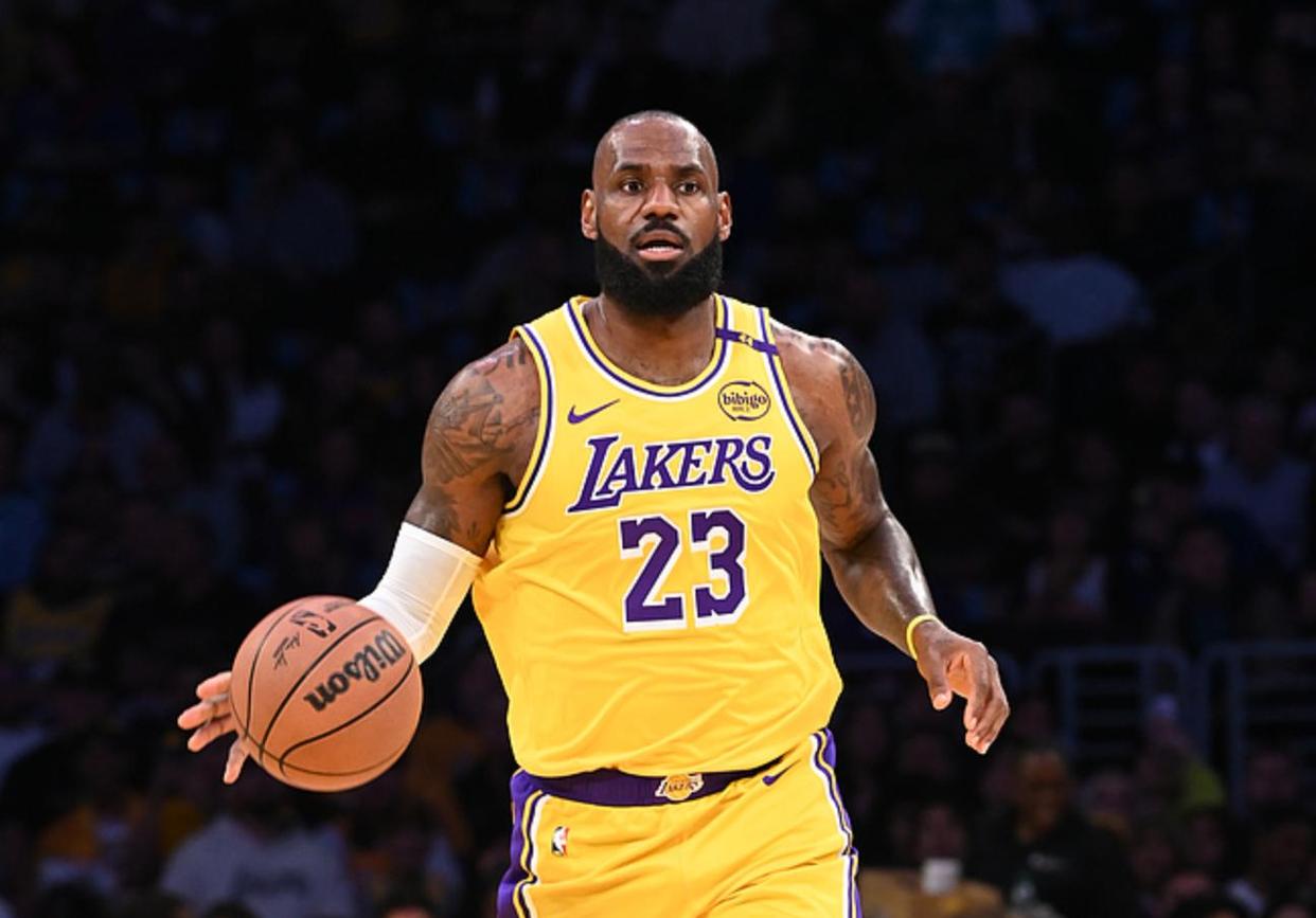 领先优势明显首场状态出色,湖人观众沸腾!,蒂姆重返赛场全场沸腾不已的简单介绍 领先优势明显首场状态出色,湖人观众沸腾!,蒂姆重返赛场全场沸腾不已的简单介绍