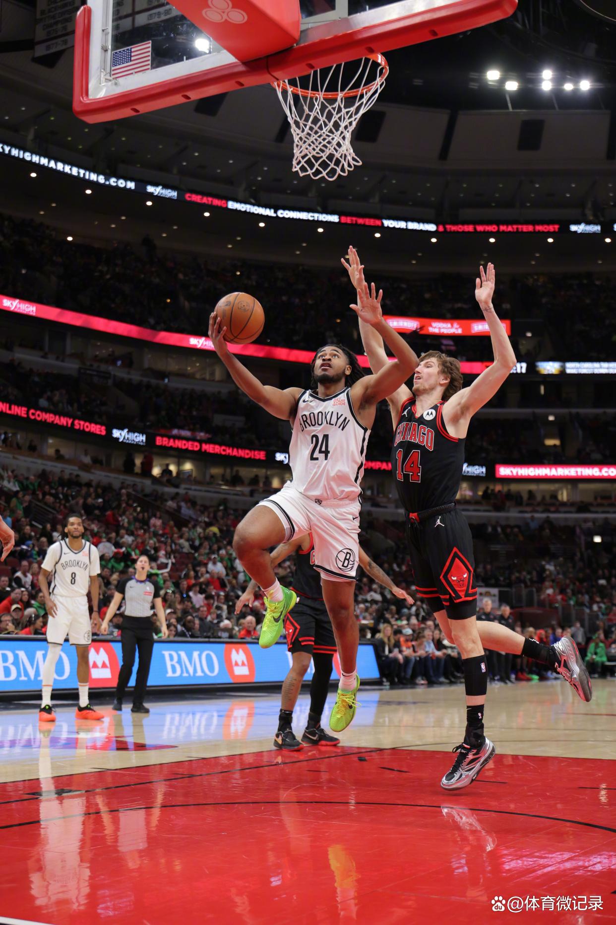 关于公牛不断突破!,费德勒连续五场比赛得分超过败北赢得满堂喝彩的信息 关于公牛不断突破!,费德勒连续五场比赛得分超过败北赢得满堂喝彩的信息