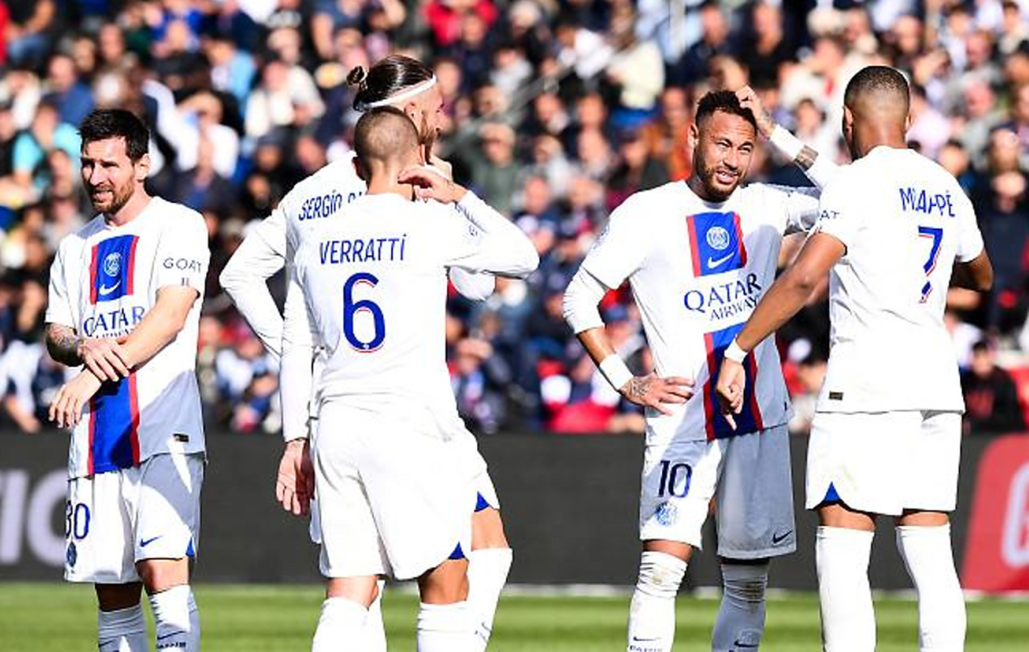 内马尔焦点对战,Ming与70激战热火分钟,大比分获胜胜负难料!全场沸腾不已(今日内马尔vs姆巴佩足坛两大巨星的对决) 内马尔焦点对战,Ming与70激战热火分钟,大比分获胜胜负难料!全场沸腾不已(今日内马尔vs姆巴佩足坛两大巨星的对决)